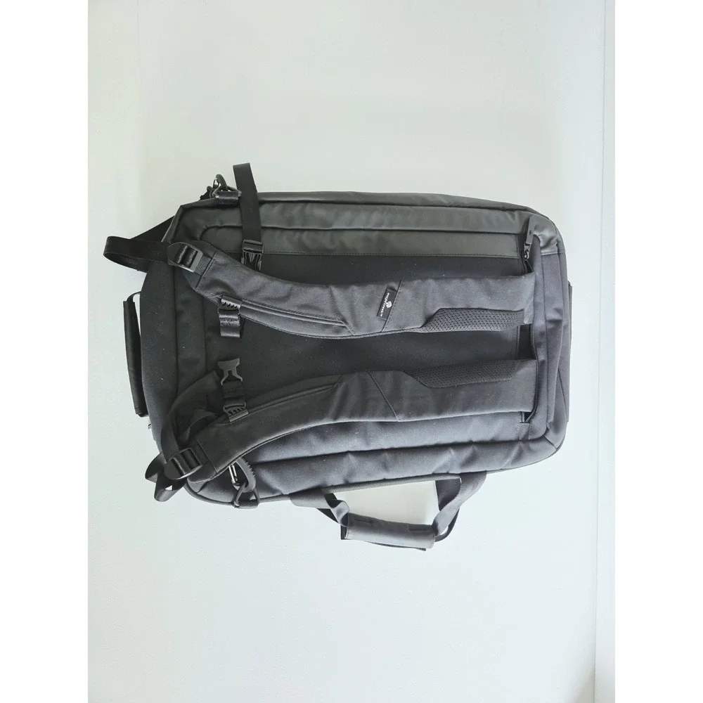 Eagle Creek Converge Weekend Bag Convertible Backpack Black Carry On Bag